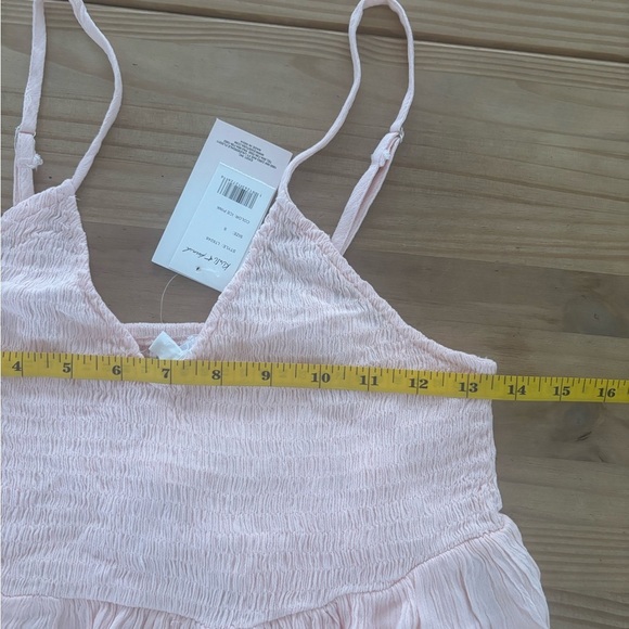 Elegant Pink Peplum Camisole - Picture 6 of 8